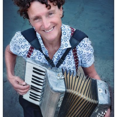Photo of Zoë Lewis