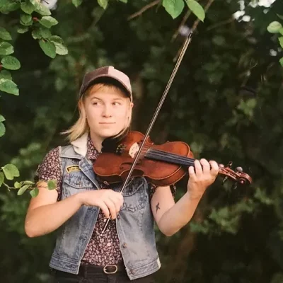 Photo of Rebecca Mac