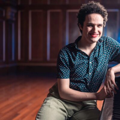 Photo of Avi Randall